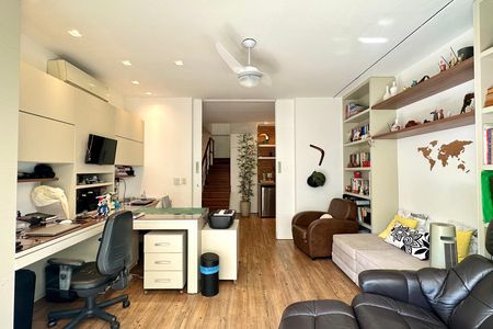 Apartamento à venda com 140m², 2 quartos e 2 vagas