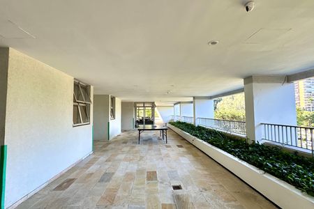 Apartamento à venda com 140m², 2 quartos e 2 vagas