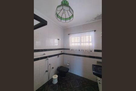 Banheiro Social de casa à venda com 3 quartos, 250m² em Parque Sao Pedro, São Bernardo do Campo