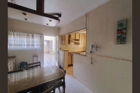 Cozinha  de casa à venda com 3 quartos, 250m² em Parque Sao Pedro, São Bernardo do Campo