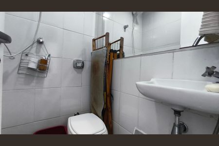 Apartamento à venda com 76m², 3 quartos e 2 vagas Apartamento à venda com 76m², 3 quartos e 2 vagasBanheiro de Serviço