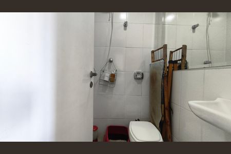 Apartamento à venda com 76m², 3 quartos e 2 vagas Apartamento à venda com 76m², 3 quartos e 2 vagasBanheiro de Serviço
