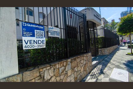 Apartamento à venda com 76m², 3 quartos e 2 vagas Apartamento à venda com 76m², 3 quartos e 2 vagasFachada + Plaquinha