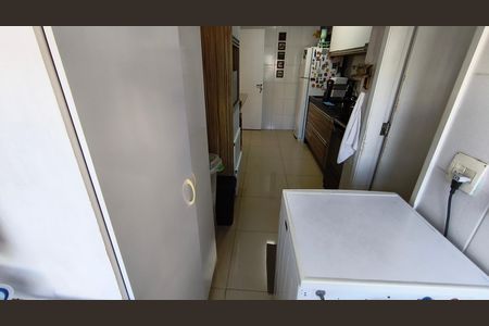 Apartamento à venda com 76m², 3 quartos e 2 vagas Apartamento à venda com 76m², 3 quartos e 2 vagasÁrea de Serviço