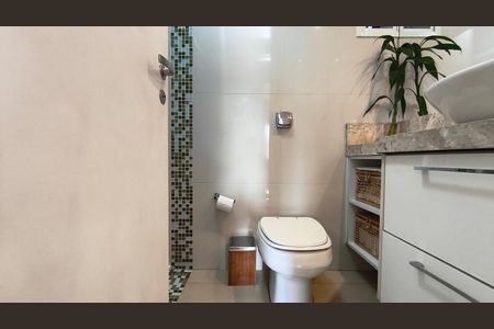 Apartamento à venda com 76m², 3 quartos e 2 vagas Apartamento à venda com 76m², 3 quartos e 2 vagasBanheiro