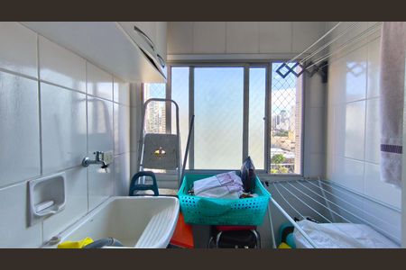 Apartamento à venda com 76m², 3 quartos e 2 vagas Apartamento à venda com 76m², 3 quartos e 2 vagasÁrea de Serviço