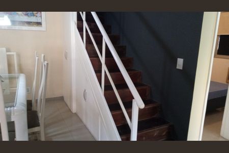 Escada de apartamento para alugar com 3 quartos, 164m² em Campinho, Rio de Janeiro