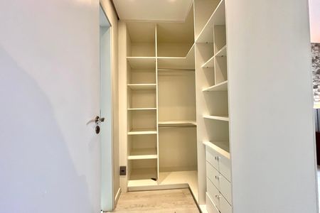 Apartamento para alugar com 59m², 2 quartos e 1 vagaCloset da suíte