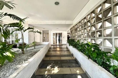 Apartamento para alugar com 59m², 2 quartos e 1 vagaHall social