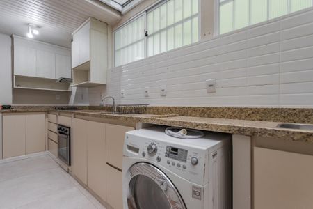 Apartamento para alugar com 50m², 2 quartos e sem vaga Apartamento para alugar com 50m², 2 quartos e sem vagaCozinha e Área de Serviço
