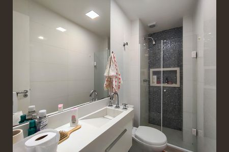 Apartamento para alugar com 135m², 2 quartos e 1 vaga Apartamento para alugar com 135m², 2 quartos e 1 vagaBanheiro da Suíte