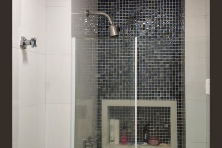 Apartamento para alugar com 135m², 2 quartos e 1 vaga Apartamento para alugar com 135m², 2 quartos e 1 vagaBanheiro da Suíte