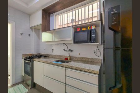 Apartamento para alugar com 135m², 2 quartos e 1 vaga Apartamento para alugar com 135m², 2 quartos e 1 vagaCozinha
