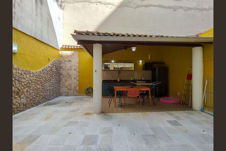 Apartamento para alugar com 135m², 2 quartos e 1 vaga Apartamento para alugar com 135m², 2 quartos e 1 vagaVista da Suíte