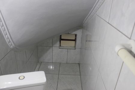 Lavabo de casa para alugar com 3 quartos, 240m² em Jardim Bebedouro, Guarulhos