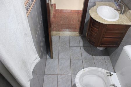 Casa para alugar com 240m², 3 quartos e 2 vagasBanheiro da Suíte