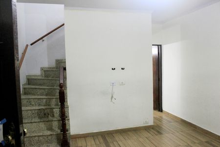 Casa para alugar com 240m², 3 quartos e 2 vagasSala