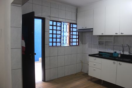 Casa para alugar com 240m², 3 quartos e 2 vagasCozinha