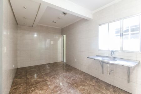 Sala - Cozinha de casa para alugar com 2 quartos, 55m² em Conjunto Habitacional Aguia de Haia, São Paulo