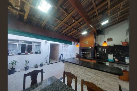 Casa à venda com 192m², 3 quartos e 2 vagasÁrea Gourmet