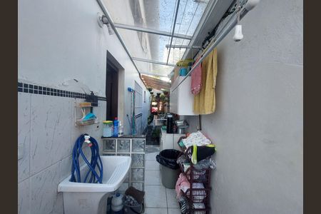 Área de Serviço de casa à venda com 3 quartos, 192m² em Jardim Luanda, São Paulo