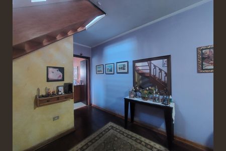Casa à venda com 192m², 3 quartos e 2 vagasSala