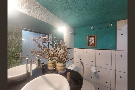 Casa à venda com 192m², 3 quartos e 2 vagasBanheiro da Edícula