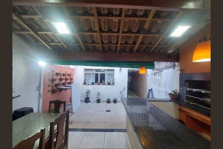 Casa à venda com 192m², 3 quartos e 2 vagasÁrea Gourmet