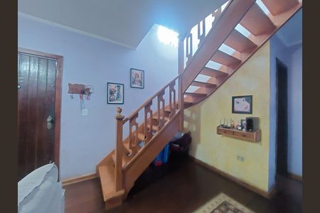 Casa à venda com 192m², 3 quartos e 2 vagasSala