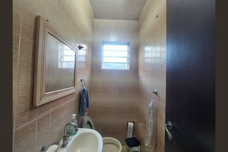 Casa à venda com 192m², 3 quartos e 2 vagasLavabo