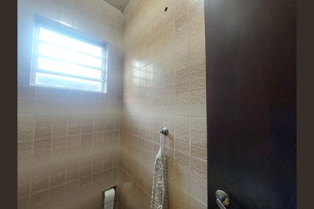 Casa à venda com 192m², 3 quartos e 2 vagasLavabo