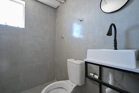 Casa para alugar com 50m², 2 quartos e sem vagaBanheiro