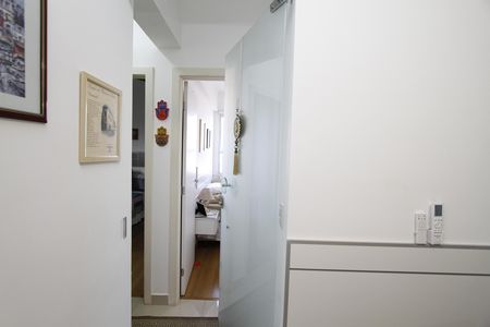 Apartamento à venda com 80m², 3 quartos e 2 vagasCorredor