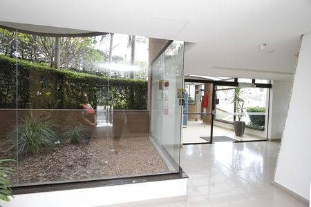 Apartamento à venda com 80m², 3 quartos e 2 vagasHall
