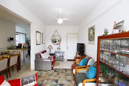 Sala de apartamento à venda com 3 quartos, 80m² em Estoril, Belo Horizonte