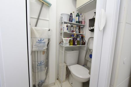 Apartamento à venda com 80m², 3 quartos e 2 vagasBanheiro de serviço