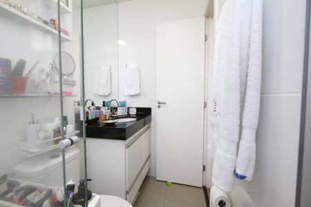 Apartamento à venda com 80m², 3 quartos e 2 vagasBanheiro da Suíte