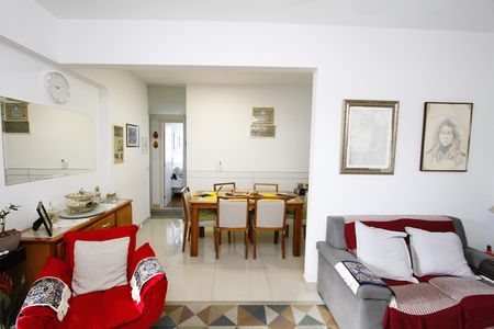 Apartamento à venda com 80m², 3 quartos e 2 vagasSala