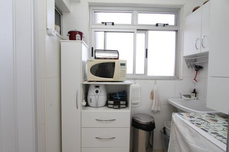 Apartamento à venda com 80m², 3 quartos e 2 vagasCozinha
