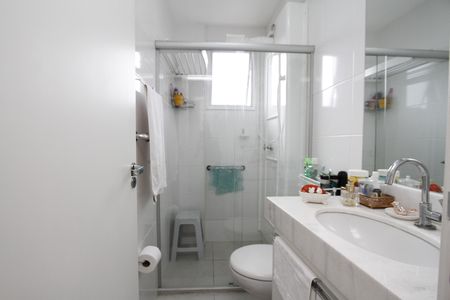 Apartamento à venda com 80m², 3 quartos e 2 vagasBanheiro Social