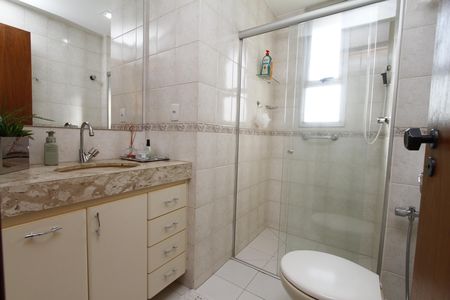 Apartamento à venda com 96m², 3 quartos e 3 vagasBanheiro Social