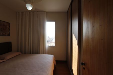 Apartamento à venda com 96m², 3 quartos e 3 vagasQuarto 2