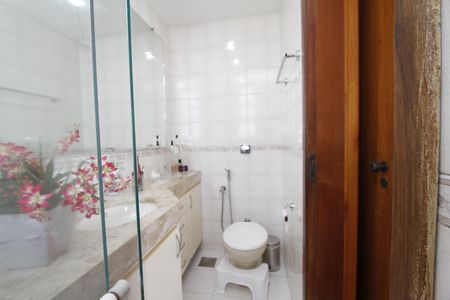 Apartamento à venda com 96m², 3 quartos e 3 vagasBanheiro da Suíte