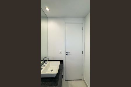 Apartamento para alugar com 140m², 2 quartos e 2 vagas Apartamento para alugar com 140m², 2 quartos e 2 vagasBanheiro da Suíte 1