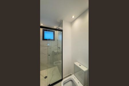 Apartamento para alugar com 140m², 2 quartos e 2 vagas Apartamento para alugar com 140m², 2 quartos e 2 vagasBanheiro da Suíte 1