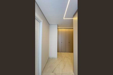 Apartamento para alugar com 140m², 2 quartos e 2 vagas Apartamento para alugar com 140m², 2 quartos e 2 vagasCloset da suíte