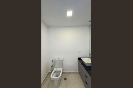 Apartamento para alugar com 140m², 2 quartos e 2 vagas Apartamento para alugar com 140m², 2 quartos e 2 vagasBanheiro da Suíte 1