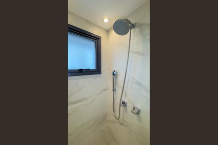 Apartamento para alugar com 140m², 2 quartos e 2 vagas Apartamento para alugar com 140m², 2 quartos e 2 vagasBanheiro da Suíte 1
