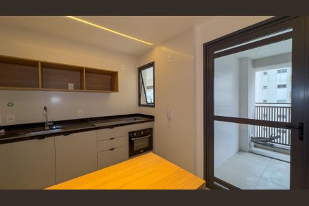 Apartamento para alugar com 140m², 2 quartos e 2 vagas Apartamento para alugar com 140m², 2 quartos e 2 vagasCozinha e Área de Serviço