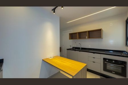 Apartamento para alugar com 140m², 2 quartos e 2 vagas Apartamento para alugar com 140m², 2 quartos e 2 vagasCozinha e Área de Serviço